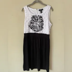 Style &amp; Co. Black and White Floral Motif Dress M