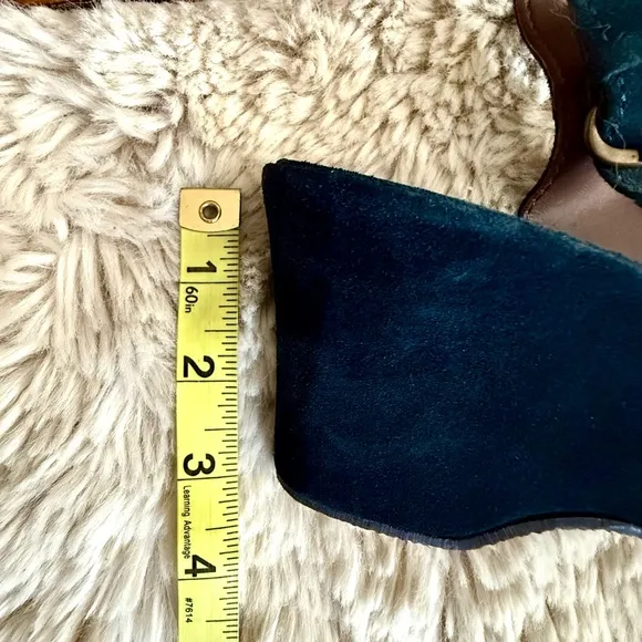 Sundance Crisscrossed Suede platform Leather Wedge Sandals made Italy navy blue
