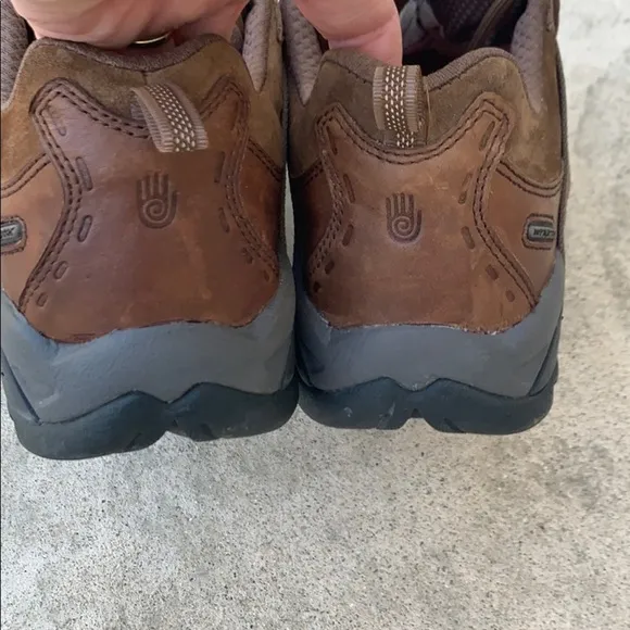 Teva Mens Ossagon Brown Waterproof Boots Size 9