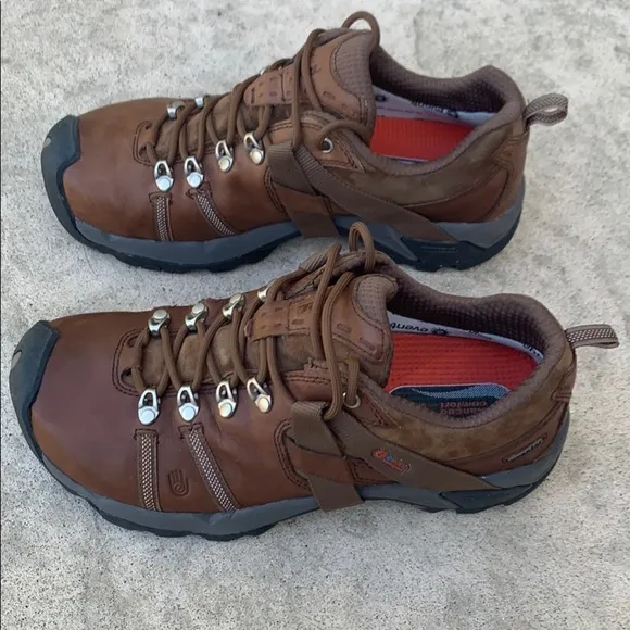 Teva Mens Ossagon Brown Waterproof Boots Size 9
