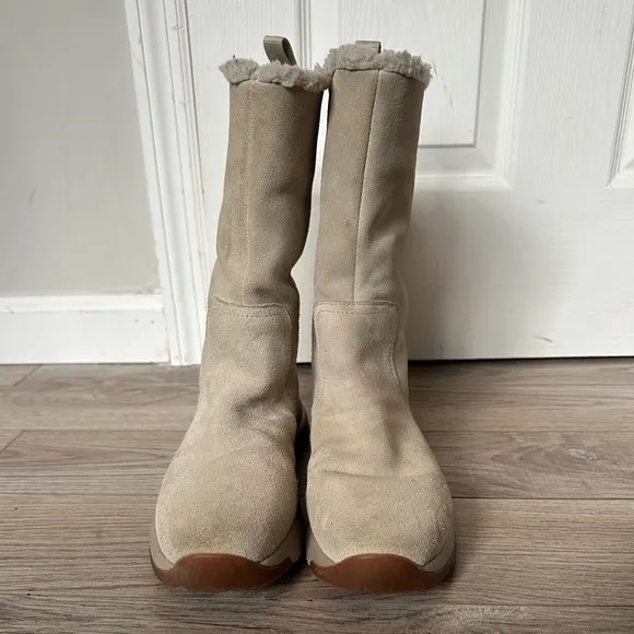 Timberland Mabel Town Pull On Beige Boots