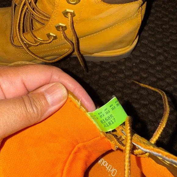 Timberland Tan Nubuck Leather Boots Ankle-High Design