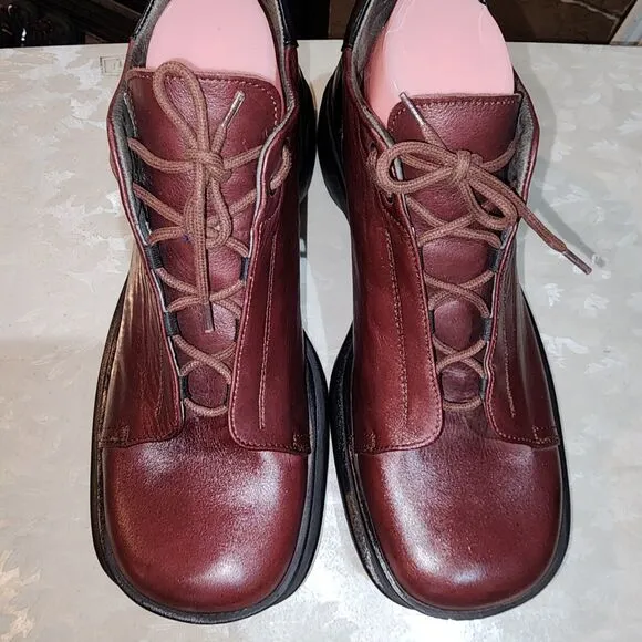 TKS CONTEMPORARY SHOES Sz 8 RARE Maroon Black Leather Chunky Y2K Vtg Punk Shoes
