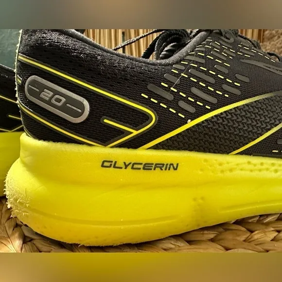 UEC BROOKS MEN’S Glycerin Black &amp; Neon Running Shoes Sneakers Size 14
