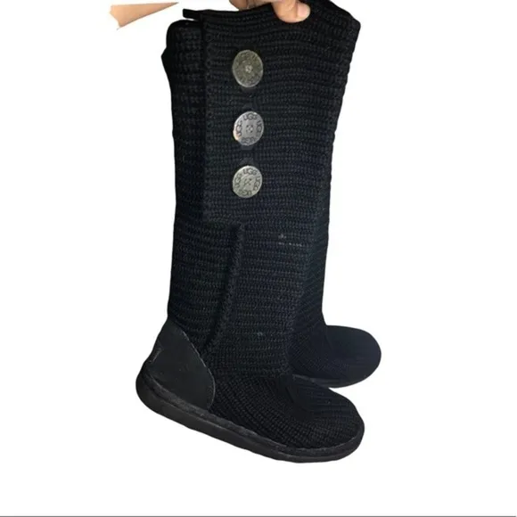 UGG AUSTRALIA BOOTS WOMEN’S SIZE 6 CARDIGAN BOOTS