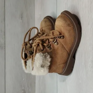 Ugg Australia Kids Suede Ankle Winter Boots shoes sz 9 Toddler