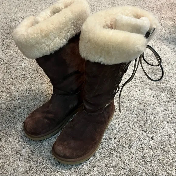 UGG Australia Upside Lace Up Shearling Boots Suede Sheepskin Boots Size 9
