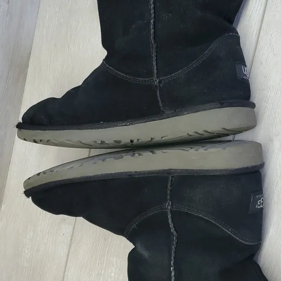 Ugg Australia Women Short Winter Boots shoes sz 6