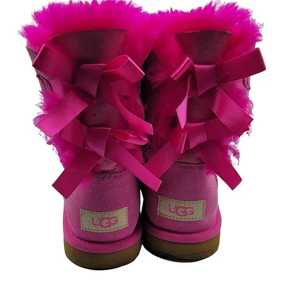 UGG Bailey Bow Girls 4 Pink Sheepskin Winter Cold Boots - 1017394K