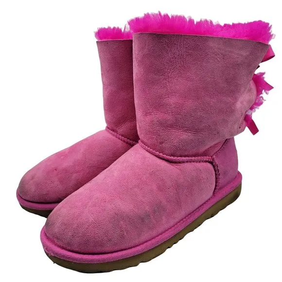 UGG Bailey Bow Girls 4 Pink Sheepskin Winter Cold Boots - 1017394K