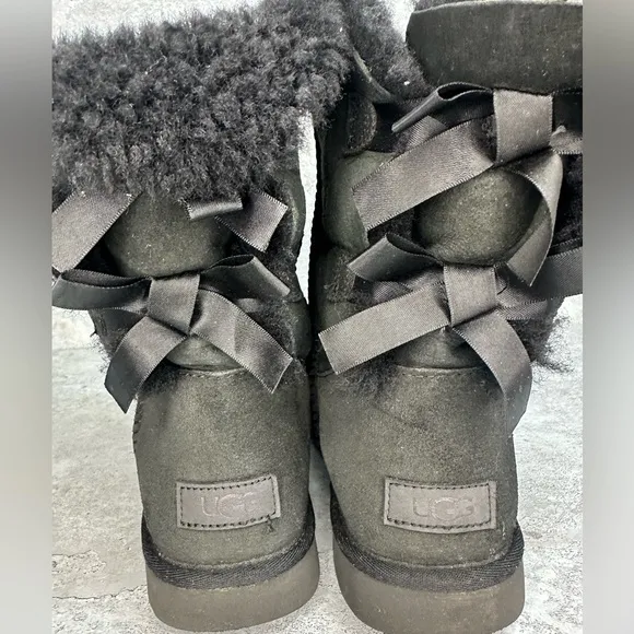 UGG Bailey Bow II Women's Winter Boots - Black, US 10