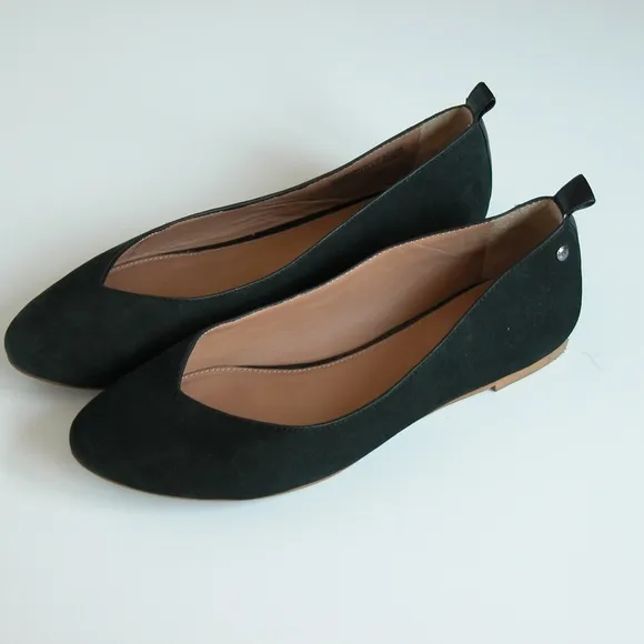 UGG Black Leather Suede “Lynley” Ballerina SZ 7