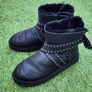 UGG CAMERON - Women Winter Boots - SIZE 10