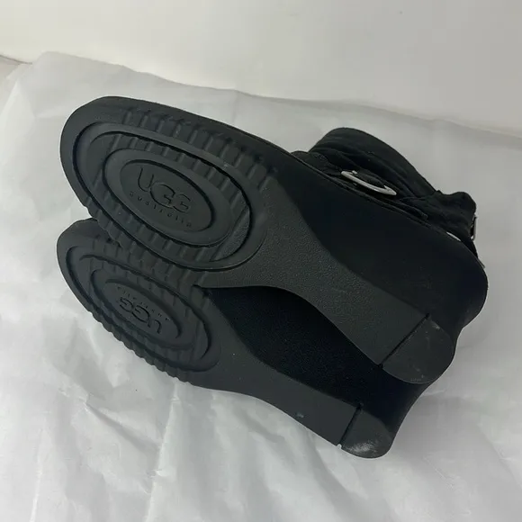 UGG Gisselle Boots