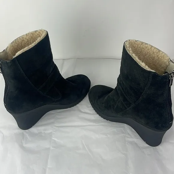 UGG Gisselle Boots