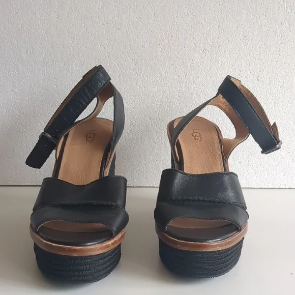 UGG Heels Platform Leather Sandals
