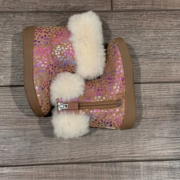 Ugg Jorie Spots Metallic Rainbow Shimmering Lined Sheepskin Boot Baby SZ 4/5 EUC