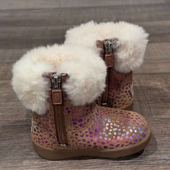 Ugg Jorie Spots Metallic Rainbow Shimmering Lined Sheepskin Boot Baby SZ 4/5 EUC