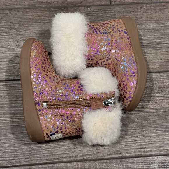 Ugg Jorie Spots Metallic Rainbow Shimmering Lined Sheepskin Boot Baby SZ 4/5 EUC