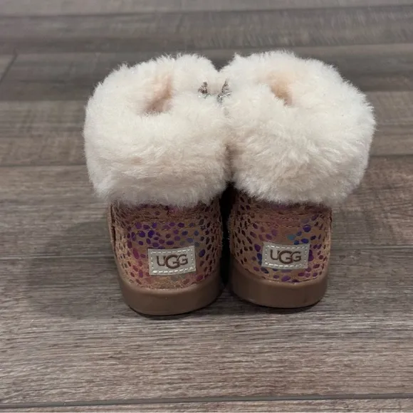 Ugg Jorie Spots Metallic Rainbow Shimmering Lined Sheepskin Boot Baby SZ 4/5 EUC