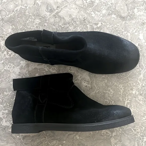UGG Josefene Cuff Boots in Black, Size 9 NEW w/o Box