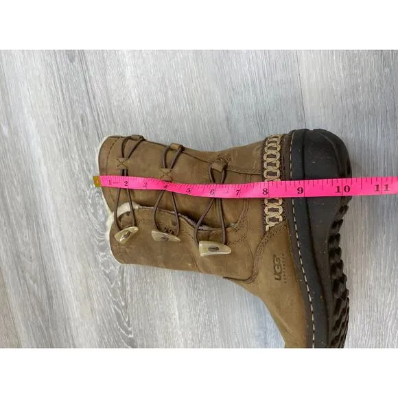 UGG Kona 5156 Women's 7 Brown Leather Shearling Lined Toggle MidCalf Winter Boot
