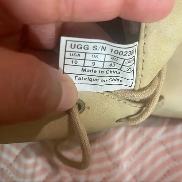 UGG Men's Leighton Lace Up Chukka boots