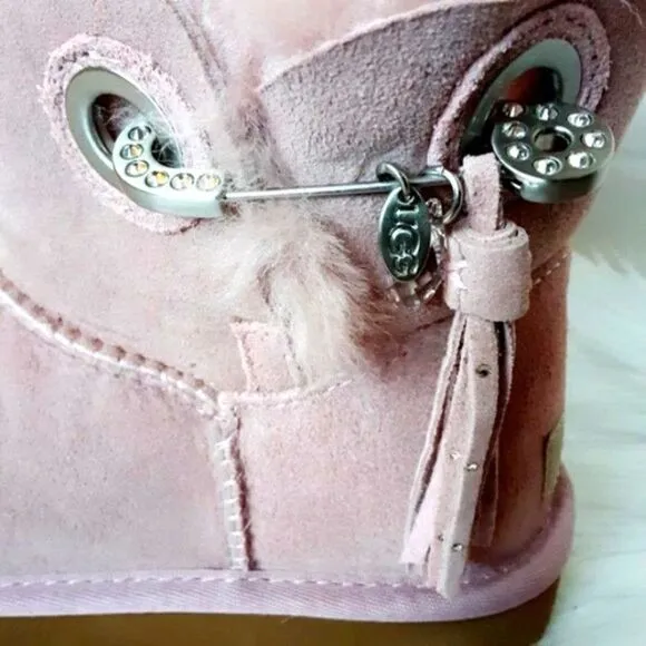 UGG Pink Leather Women's size 6M Short Winter Boot