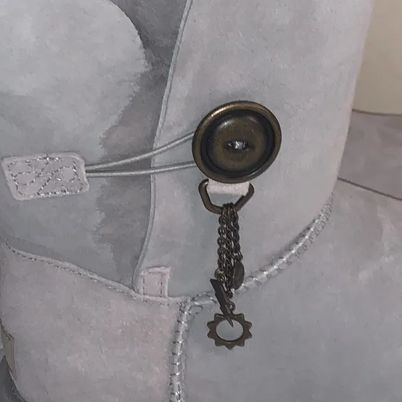 UGG SIZE 6 BRAND NEW IN BOX AZALEA CHARM GORGEOUS BOOTS