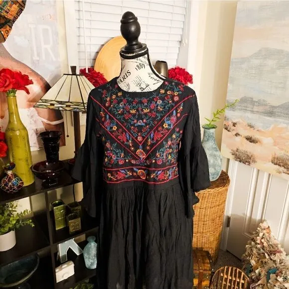 Umgee USA Rayon Blend Embroidered Babydoll Boho Dress. M fit