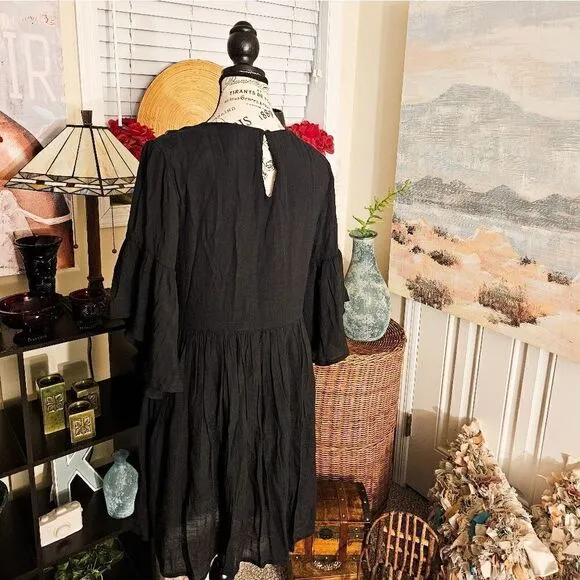 Umgee USA Rayon Blend Embroidered Babydoll Boho Dress. M fit