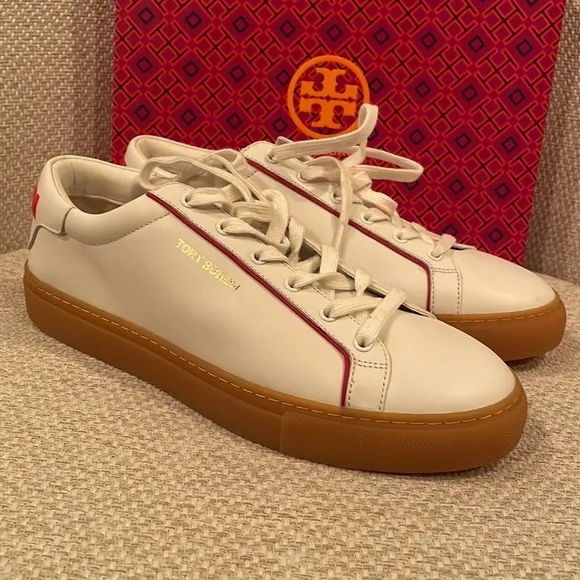 Used only one time Tory Burch sneakers white