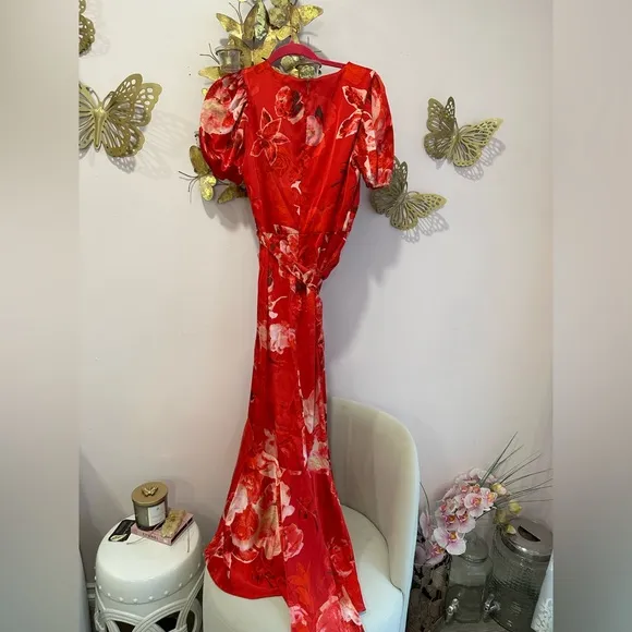 V Neck Puff Sleeve Floral Midi Dress by Chi Chi London