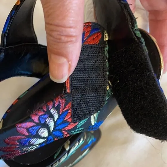 VANELI FLORAL BLACK SATIN FABRIC BLOCK HEE…