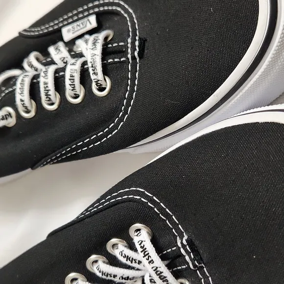 Vans × Ashley Williams Black and White Tetlxt Printed Laces Sneakers (W Size 8)
