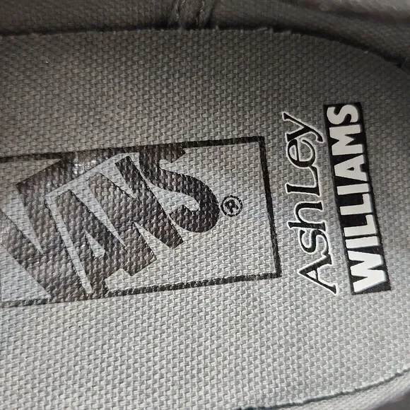 Vans × Ashley Williams Black and White Tetlxt Printed Laces Sneakers (W Size 8)