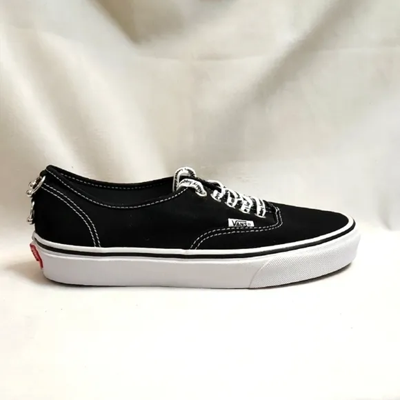 Vans × Ashley Williams Black and White Tetlxt Printed Laces Sneakers (W Size 8)