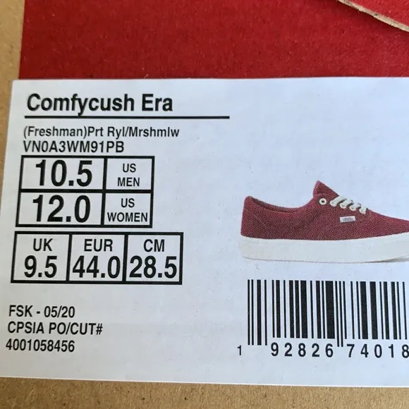 VANS COMFYCUSH ERA FRESHMAN PORT ROYAL/MARSHMALLOM WMNS Sneakers