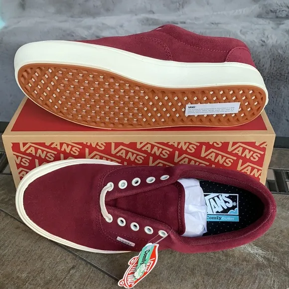 VANS COMFYCUSH ERA FRESHMAN PORT ROYAL/MARSHMALLOM WMNS Sneakers