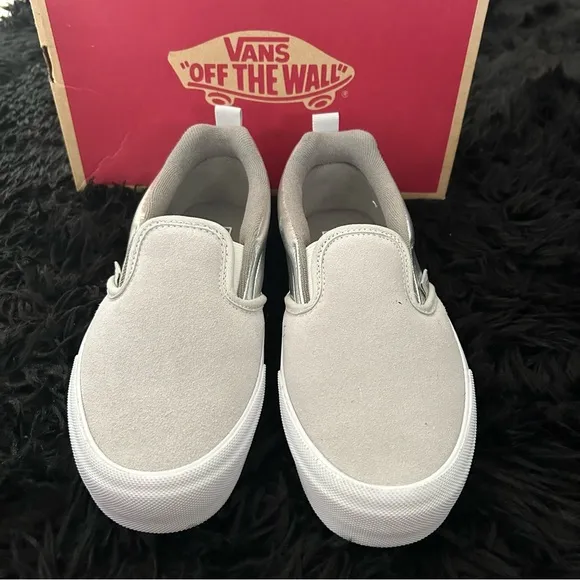 VANS gray suede slip on shoes sneakers women’s 8 new