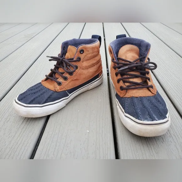 Vans | M5.5/W7 | Brown/Navy Sk8-Hi Del Pato MTE Winter Duck Sneakerboots
