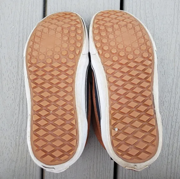 Vans | M5.5/W7 | Brown/Navy Sk8-Hi Del Pato MTE Winter Duck Sneakerboots