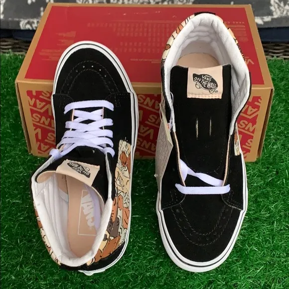 VANS SK8-Hi Breast Cancer Ldiestrwht WMNS