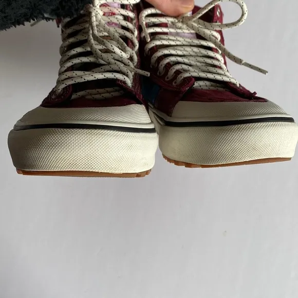 Vans Sk8-hi MTE 2 all weather lace up boot shoes Sz 6.5 women’s maroon cheetah