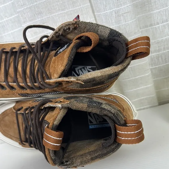 Vans Sk8-Hi MTE 2.0 Dx Men Brown Sneakers, 7.5