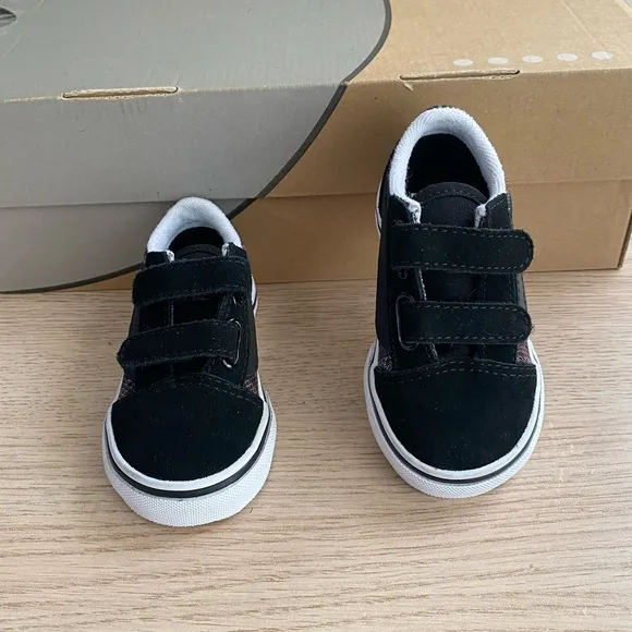 Vans Toddler Sneakers - SZ 5 C