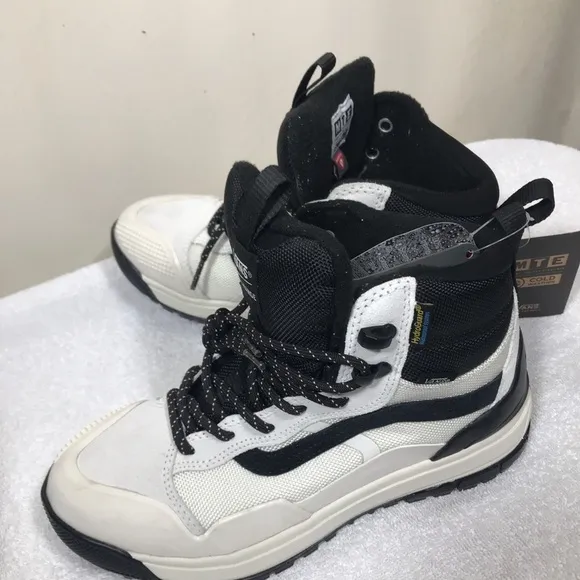 Vans Ultrarange EXO High MTE-2 Black Hiking Boots HOKA Men's Sz 6 Womens 7.5