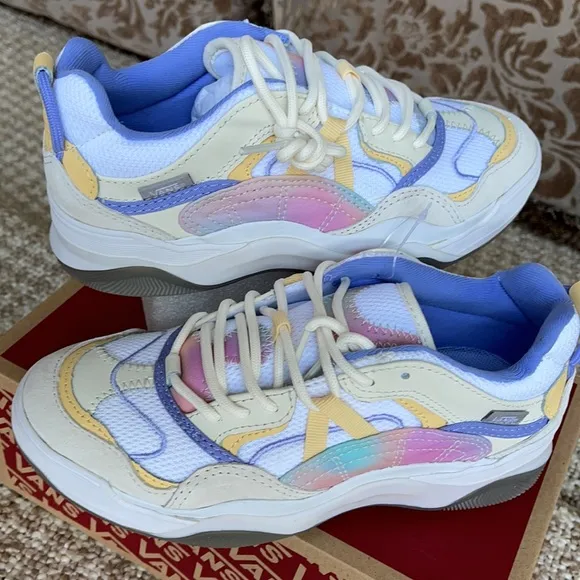Vans VARIX WC Aura Shift Multi/True White WMNS