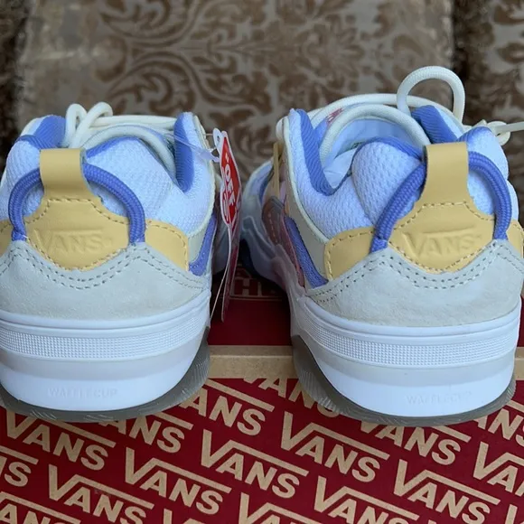 Vans VARIX WC Aura Shift Multi/True White WMNS