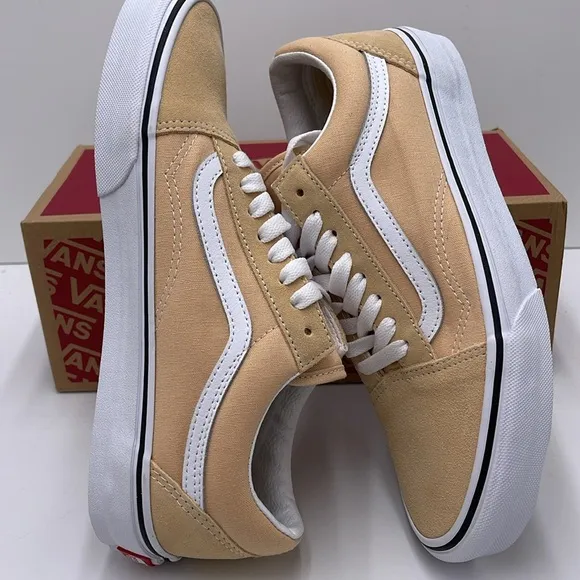 Vans WMNS Beige White Sneakers Old SkoolColor Theory Honey PeachVN0007NTBLP